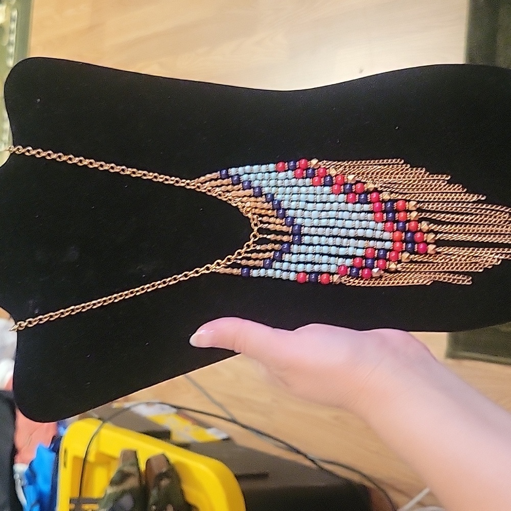 Long necklace - Picture 2 of 5